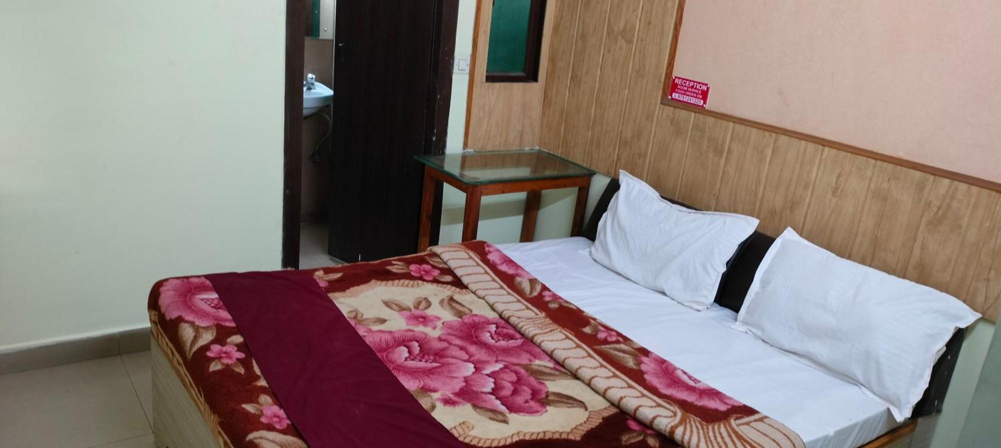 Hotel Shaurya Haridwar Exterior photo